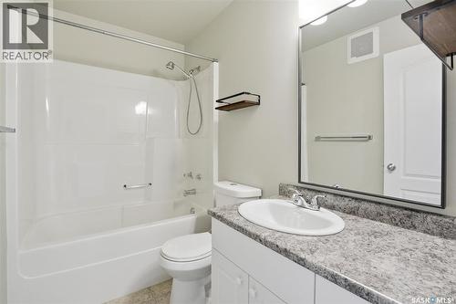 131 103 Rutherford Crescent, Saskatoon, SK - Indoor Photo Showing Bathroom