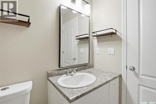 131 103 Rutherford Crescent, Saskatoon, SK - Indoor Photo Showing Bathroom