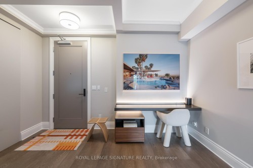 503-128 Pears Avenue, Toronto, ON - Indoor Photo Showing Other Room