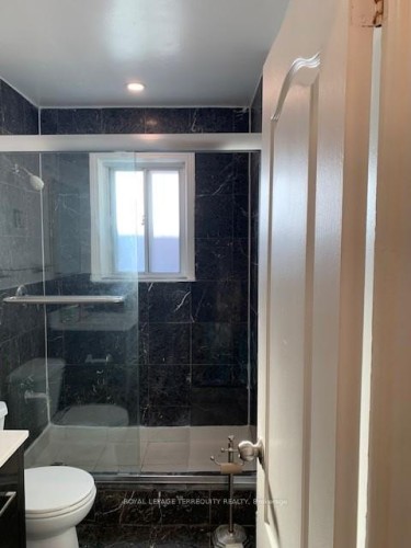 Main-5 Compton Drive, Toronto, ON - Indoor Photo Showing Bathroom