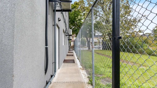 4-646 Lansdowne Avenue, Toronto, ON - Outdoor