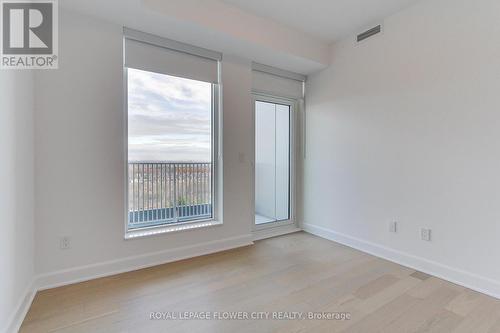 1808 - 3240 William Coltson Avenue E, Oakville, ON - Indoor Photo Showing Other Room