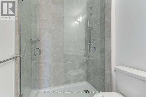 1808 - 3240 William Coltson Avenue E, Oakville, ON - Indoor Photo Showing Bathroom