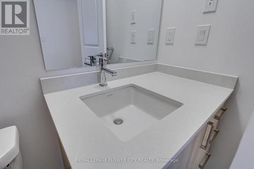 1808 - 3240 William Coltson Avenue E, Oakville, ON - Indoor Photo Showing Bathroom