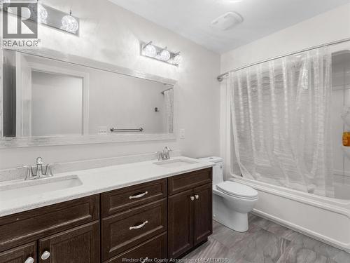 3893 St. Francis, Lasalle, ON - Indoor Photo Showing Bathroom