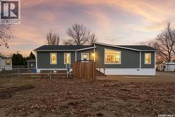 E18 9th AVENUE NE  Moose Jaw, SK S6J 1C6