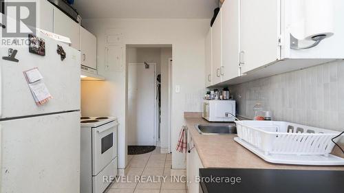 809 - 752 Kipps Lane, London East (East A), ON - Indoor Photo Showing Kitchen