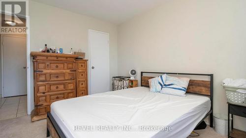 809 - 752 Kipps Lane, London East (East A), ON - Indoor Photo Showing Bedroom