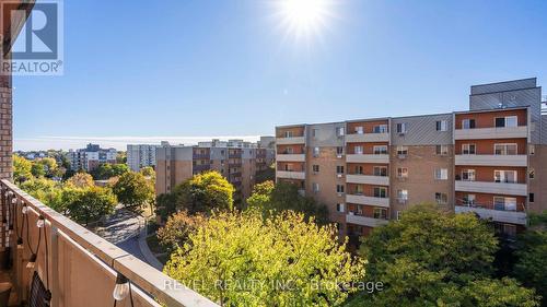 809 - 752 Kipps Lane, London East (East A), ON - Outdoor With Balcony