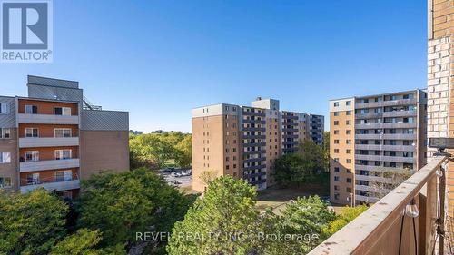 809 - 752 Kipps Lane, London East (East A), ON - Outdoor With Balcony With Facade