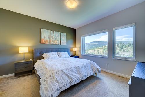 1312 Prairie Rose Drive, Kamloops, BC - Indoor Photo Showing Bedroom