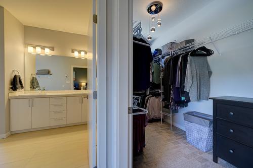 1312 Prairie Rose Drive, Kamloops, BC - Indoor With Storage