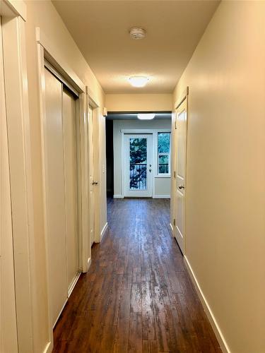 106-1475 Glenmore Road, Kelowna, BC - Indoor Photo Showing Other Room