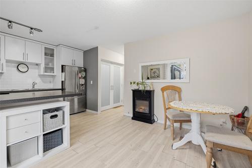 3909 25Th Street, Vernon, BC - Indoor
