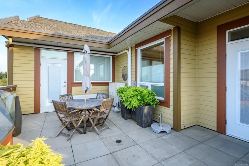 641-3666 Royal Vista Way, Courtenay, BC - Outdoor With Deck Patio Veranda With Exterior