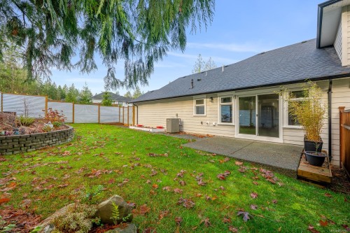 B-2709 Bickle St, Courtenay, BC - Outdoor