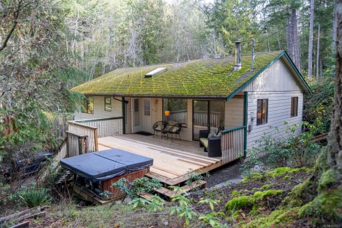 37150 Schooner Way, Pender Island, BC 
