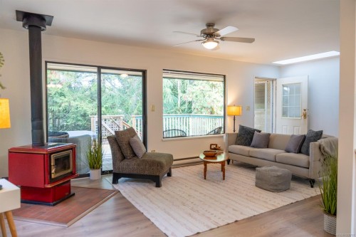 37150 Schooner Way, Pender Island, BC 