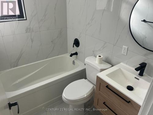 45 Fifteenth Street, Toronto, ON - Indoor Photo Showing Bathroom