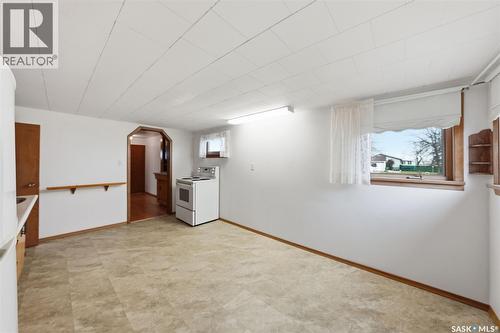 624 Saskatchewan Avenue, Imperial, SK - Indoor