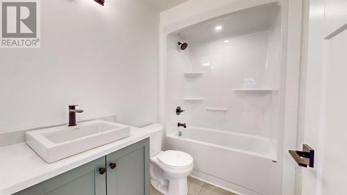 11 Dragonfly Place, St. John'S, NL - Indoor Photo Showing Bathroom