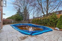 81 DERBY COURT  Newmarket, ON L3Y 5Z8