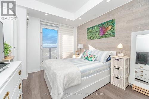 1206 - 55 Oneida Crescent, Richmond Hill, ON - Indoor Photo Showing Bedroom