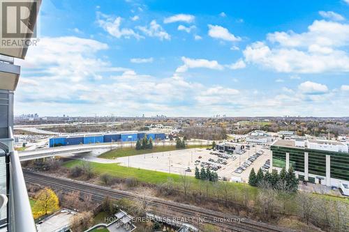 1206 - 55 Oneida Crescent, Richmond Hill, ON - Outdoor With View