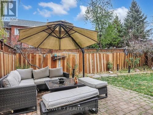 50 Ruby Crescent, Richmond Hill, ON - Outdoor