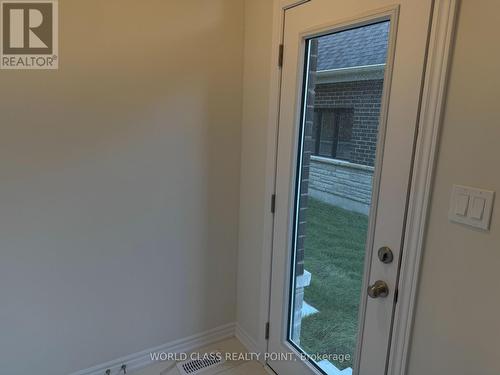 168 Alcorn Drive, Kawartha Lakes, ON - Indoor Photo Showing Other Room
