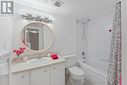 350 - 505 St Laurent Boulevard, Ottawa, ON - Indoor Photo Showing Bathroom