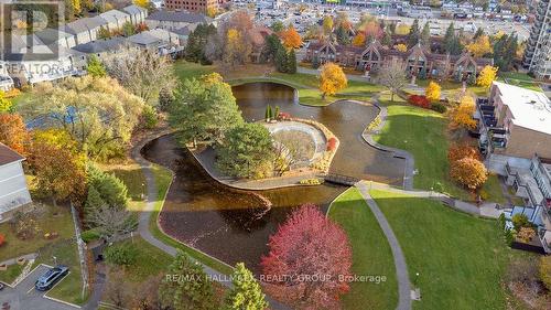 Beautifully kept grounds with pond & walking paths - 350 - 505 St Laurent Boulevard, Ottawa, ON - Outdoor With View