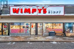 4 BANFF ROAD  Uxbridge, ON L9P 1S9