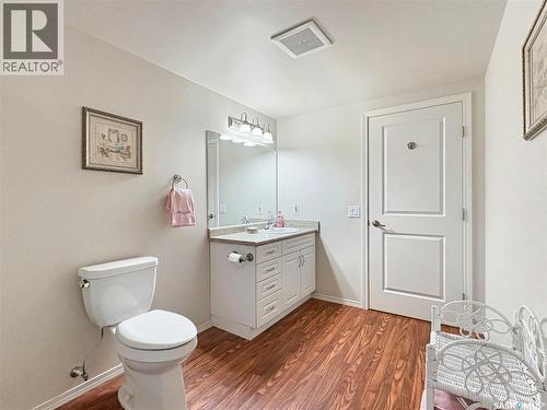 317 1802 106Th Street, North Battleford, SK - Indoor Photo Showing Bathroom