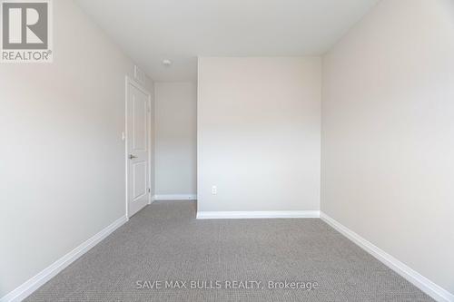 7381 Matteo Drive, Niagara Falls, ON - Indoor Photo Showing Other Room