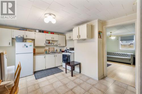 33 Plymouth Road, St. John’S, NL - Indoor Photo Showing Kitchen