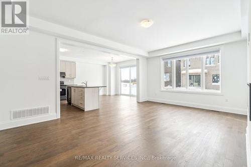 36 Betterridge Trail, Barrie, ON - Indoor