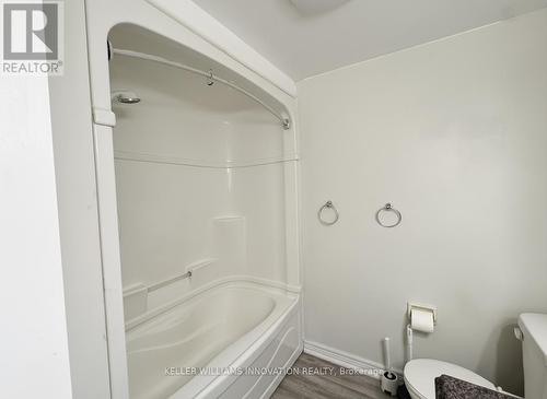 467 Drummerhill Crescent, Waterloo, ON - Indoor Photo Showing Bathroom