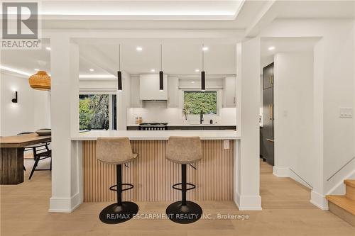 257 Strathcona Drive, Burlington, ON - Indoor Photo Showing Other Room