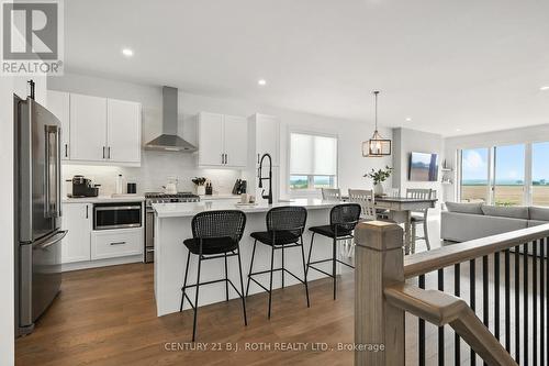 124 Ritchie Crescent, Springwater, ON - Indoor Photo Showing Kitchen With Stainless Steel Kitchen With Upgraded Kitchen