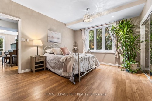 897 Caledon East Garafraxa Townline, Caledon, ON - Indoor Photo Showing Bedroom
