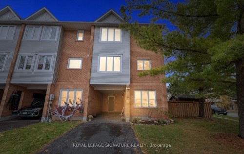 2320 Strawfield Court, Oakville, ON - Outdoor