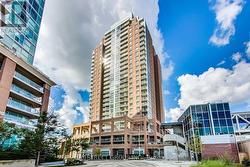 713 - 125 WESTERN BATTERY ROAD  Toronto, ON M6K 3S2