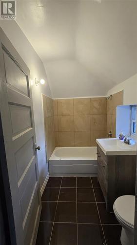 136 Biggings Ave, Sault Ste. Marie, ON - Indoor Photo Showing Bathroom