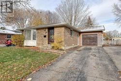 22 CENTENNIAL AVENUE  Tillsonburg, ON N4G 4R6