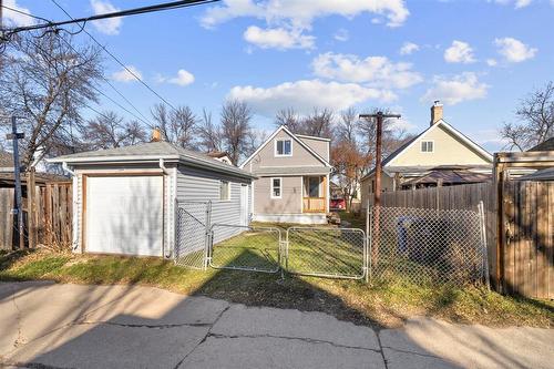 694 Aberdeen Avenue, Winnipeg, MB - Outdoor