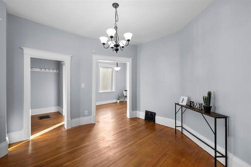 694 Aberdeen Avenue, Winnipeg, MB - Indoor Photo Showing Other Room