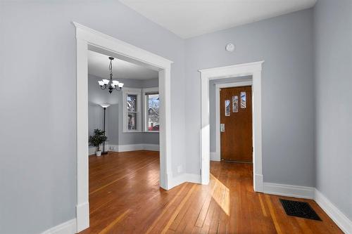 694 Aberdeen Avenue, Winnipeg, MB - Indoor Photo Showing Other Room
