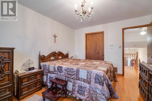 17 Altair Avenue, Toronto, ON - Indoor Photo Showing Bedroom