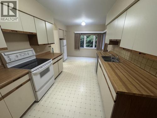 753 Keith Road, West Vancouver, BC - Indoor